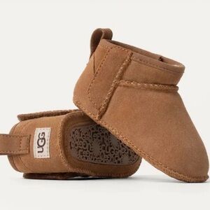 UGG Classic Ultra Mini Bootie - Baby, Size 02/03